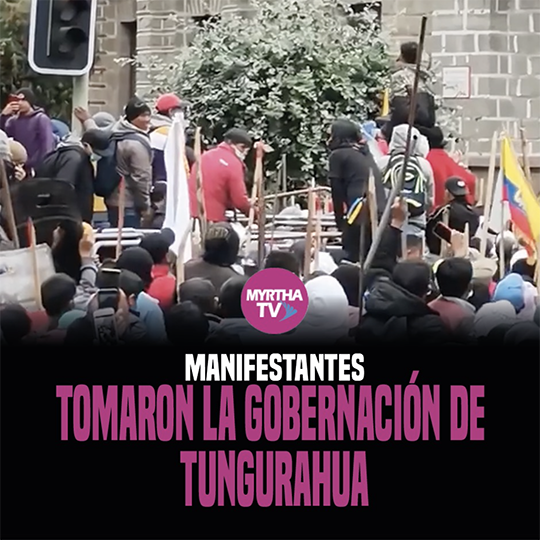 MANIFESTANTES TOMARON LA GOBERNACIÓN DE  TUNGURAHUA